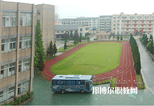揚(yáng)州市弘揚(yáng)中等專業(yè)學(xué)校2022年報(bào)名條件、招生要求、招生對(duì)象