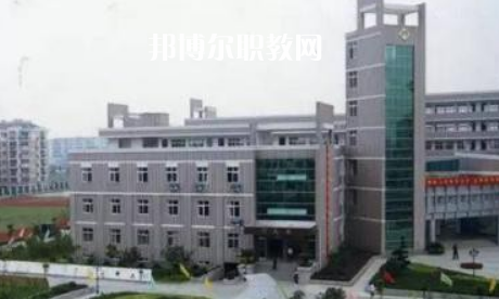 樂至縣回瀾職業(yè)中學(xué)2022年報名條件、招生要求、招生對象