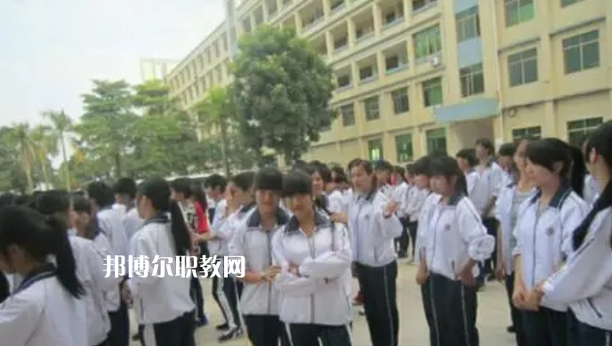 高州第一技工學(xué)校2022年報(bào)名條件、招生要求、招生對象