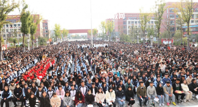 靈璧高級(jí)職業(yè)技術(shù)學(xué)校2022年報(bào)名條件、招生要求、招生對(duì)象