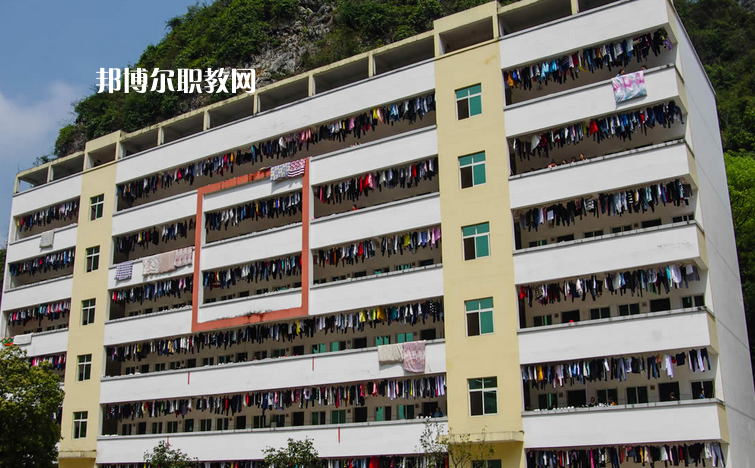 河池衛(wèi)生學(xué)校怎么樣、好不好