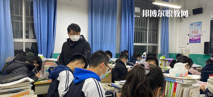 滄州工貿(mào)學(xué)校2022年報名條件、招生要求、招生對象