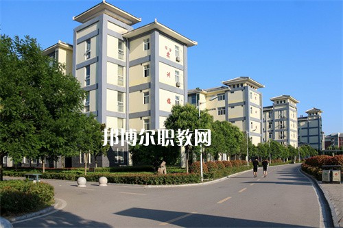 安徽亳州技師學(xué)院2022年報名條件、招生要求、招生對象