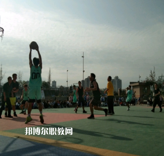 內(nèi)江宏昌職業(yè)技術(shù)學(xué)校2022年報名條件、招生要求、招生對象