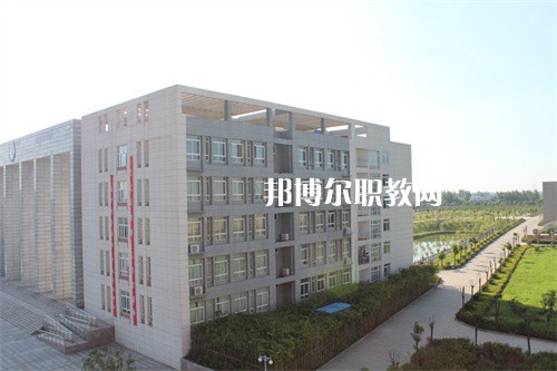 安徽六安技師學(xué)院2022年學(xué)費(fèi)、收費(fèi)多少