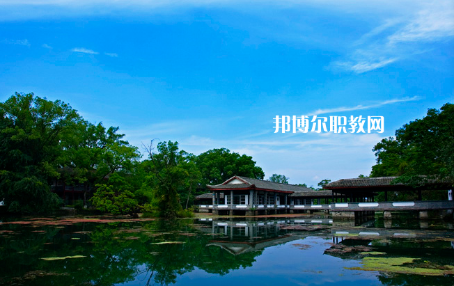廣西桂林農(nóng)業(yè)學(xué)校2022年報(bào)名條件、招生要求、招生對(duì)象