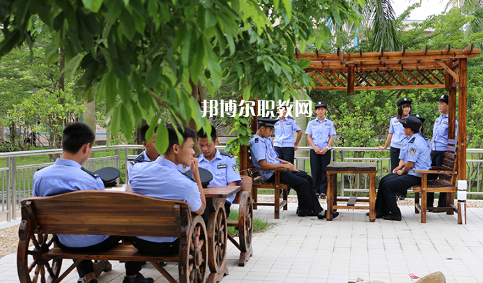 化州鑒江司法職業(yè)學(xué)校2022年學(xué)費(fèi)、收費(fèi)多少