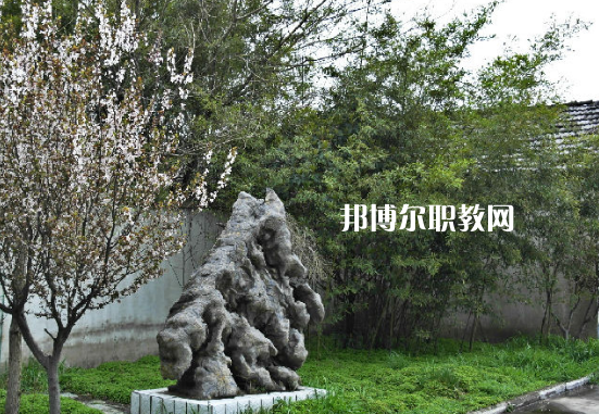 阜陽工業(yè)經(jīng)濟學校2022年有哪些專業(yè)