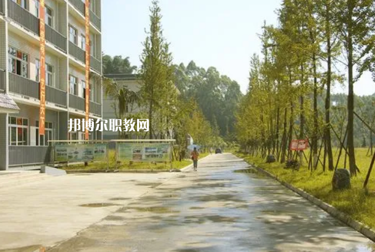 樂山嘉州衛(wèi)生職業(yè)學(xué)校怎么樣、好不好