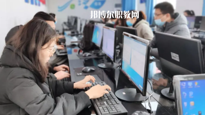 合肥中科信息工程技工學(xué)校2022年報(bào)名條件、招生要求、招生對(duì)象