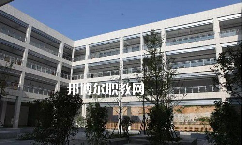 黃山旅游管理學(xué)校2022年報名條件、招生要求、招生對象