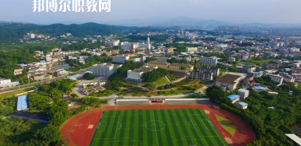 廣東省梅州市衛(wèi)生職業(yè)技術(shù)學(xué)校2022年報(bào)名條件、招生要求、招生對(duì)象