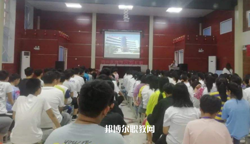 博野縣職業(yè)技術(shù)教育中心2022年報名條件、招生要求、招生對象