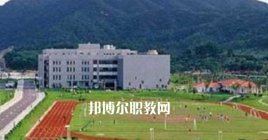 滎經(jīng)縣職業(yè)高級(jí)中學(xué)2022年報(bào)名條件、招生要求、招生對(duì)象