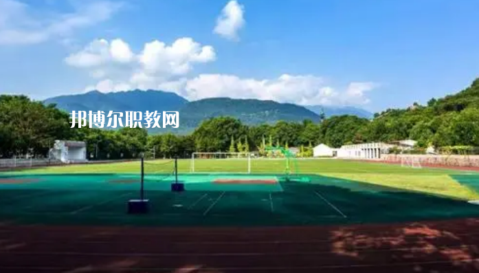 四川食品藥品學(xué)校2022年報(bào)名條件、招生要求、招生對象
