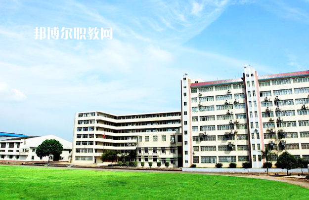 廣西交通運輸學(xué)校2022年報名條件、招生要求、招生對象
