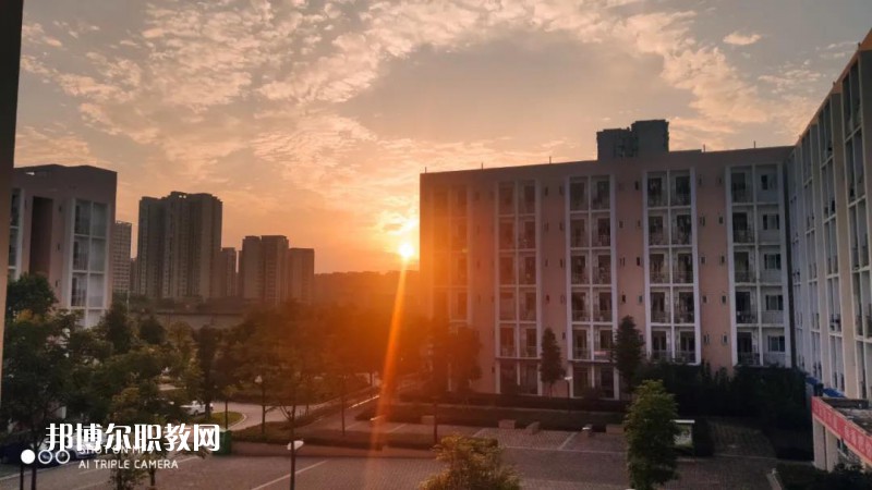 眉山信息工程中等職業(yè)技術(shù)學(xué)校2022年報(bào)名條件、招生要求、招生對(duì)象
