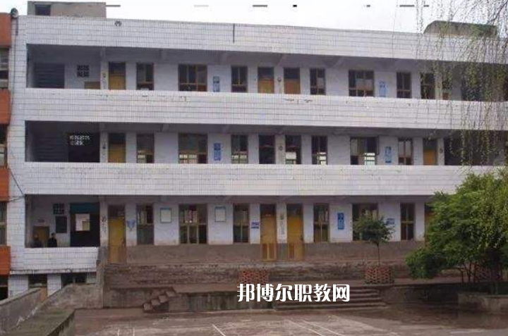 岳池白廟職業(yè)中學(xué)校2022年報名條件、招生要求、招生對象
