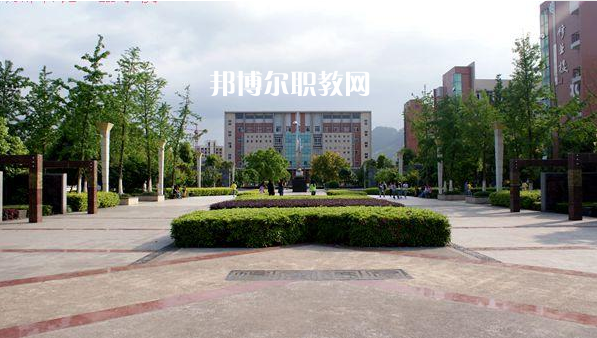 重慶南川隆化職業(yè)中學校2022年報名條件、招生要求、招生對象