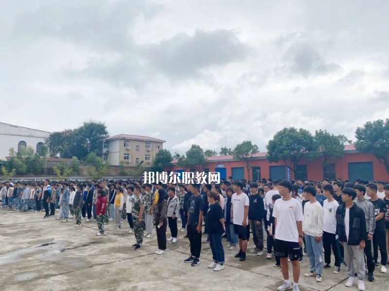銅陵智通職業(yè)技術(shù)學(xué)校2022年報名條件、招生要求、招生對象
