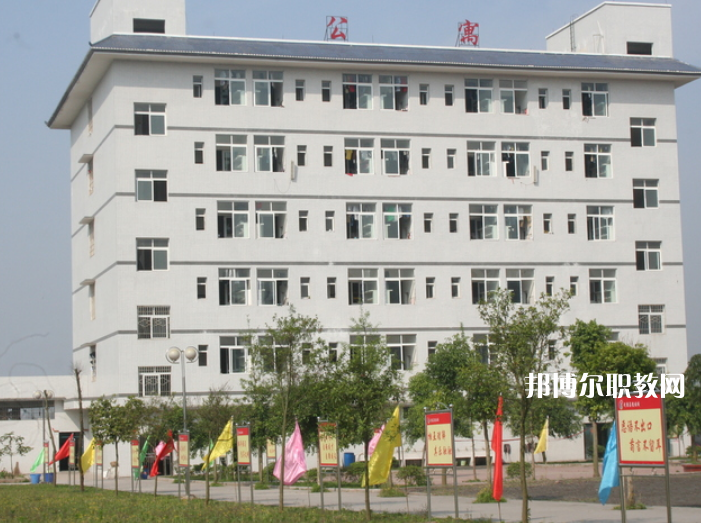 廣安武勝嘉陵職業(yè)技術(shù)學(xué)校2022年報(bào)名條件、招生要求、招生對(duì)象