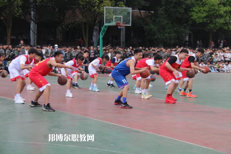 楚雄民中族等專業(yè)學(xué)校2022年學(xué)費(fèi)、收費(fèi)多少