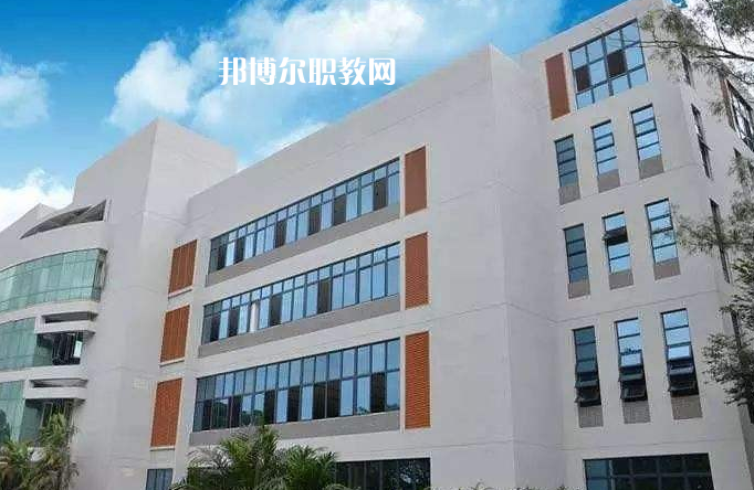 玉溪工業(yè)財貿(mào)學(xué)校2022年學(xué)費、收費多少