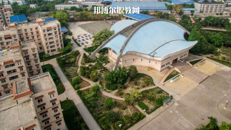成都中醫(yī)藥大學(xué)附院針灸學(xué)校龍泉校區(qū)2022年學(xué)費(fèi)、收費(fèi)多少