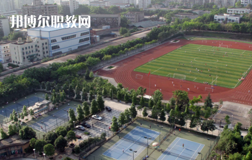 重慶萬(wàn)州電子信息工程學(xué)校2022年招生辦聯(lián)系電話(huà)