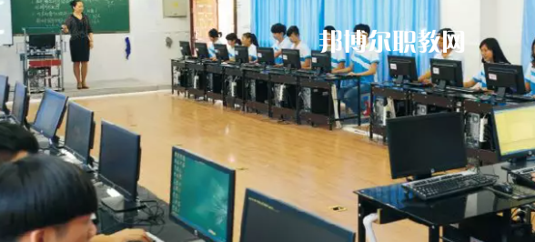 樂山市竹根職業(yè)中專學(xué)校2022年報(bào)名條件、招生要求、招生對象