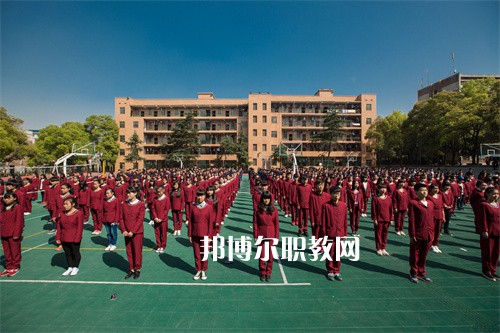 湖南省經(jīng)濟(jì)貿(mào)易職業(yè)中專學(xué)校2022年報(bào)名條件、招生要求、招生對(duì)象