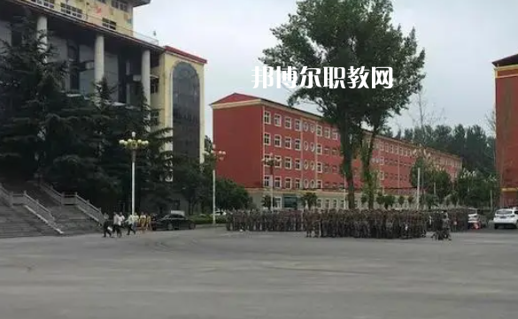 河南工業(yè)和信息化高級技工學校2022年報名條件、招生要求、招生對象