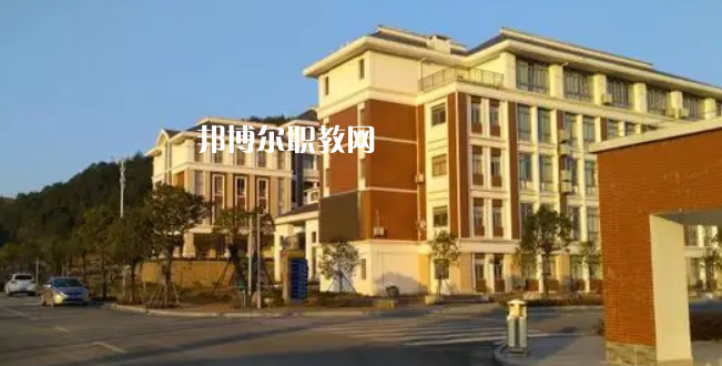 福建閩北衛(wèi)生學(xué)校2022年報(bào)名條件、招生要求、招生對象