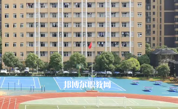 武漢助產(chǎn)學(xué)校2022年報(bào)名條件、招生要求、招生對(duì)象