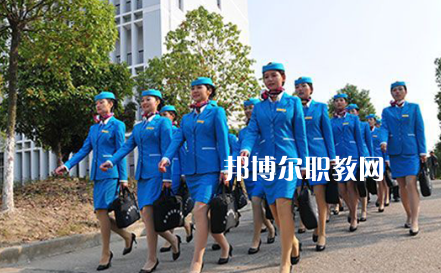 武漢交通科技學(xué)校2022年報名條件、招生要求、招生對象