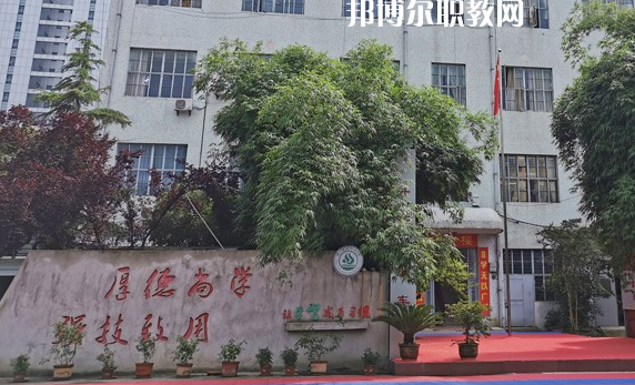 湖北現(xiàn)代科技學(xué)校2022年報(bào)名條件、招生要求、招生對(duì)象