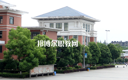 荊州機(jī)械電子工業(yè)學(xué)校2022年怎么樣、好不好
