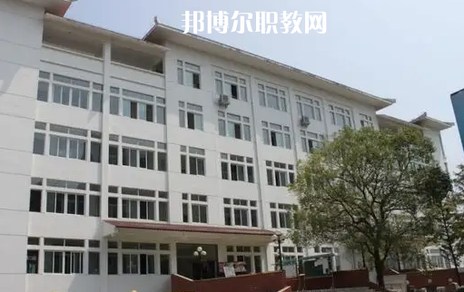 恩施衛(wèi)生學(xué)校2022年報(bào)名條件、招生要求、招生對(duì)象