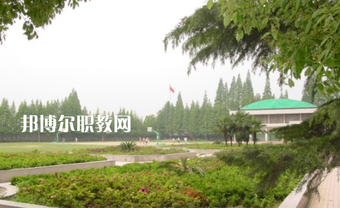 孝感高級技工學校2022年報名條件、招生要求、招生對象