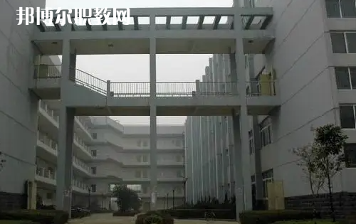 武漢建筑工程學(xué)校2022年報名條件、招生要求、招生對象