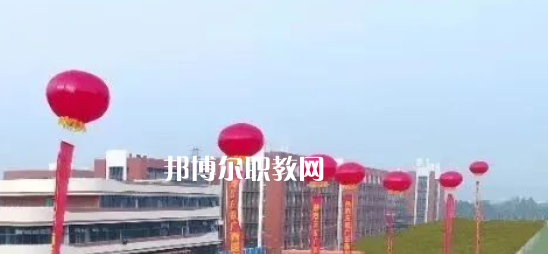 廣西醫(yī)科大學附設(shè)玉林衛(wèi)生學校2022年招生辦聯(lián)系電話