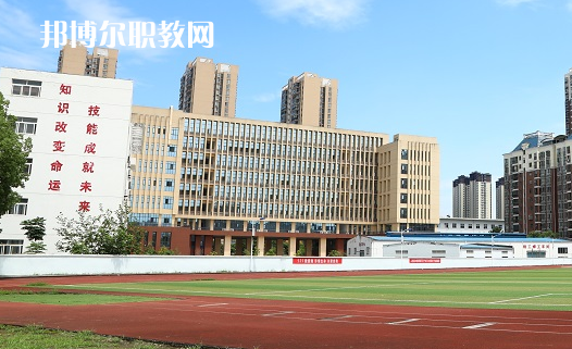 宜都職教中心2022年招生辦聯(lián)系電話(huà)