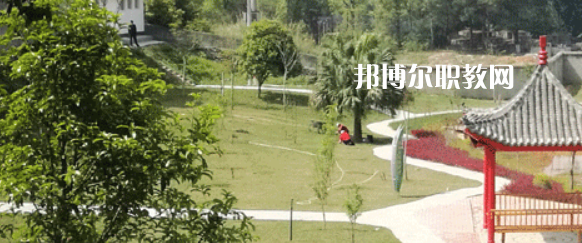 桂林機電職業(yè)技術學校2022年招生辦聯(lián)系電話