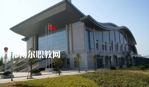 武漢體育運(yùn)動學(xué)校2022年報名條件、招生要求、招生對象