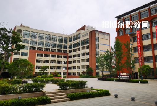 武漢石牌嶺高級職業(yè)中學2022年怎么樣、好不好