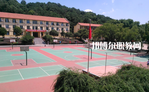 武漢東湖光電學(xué)校2022年報(bào)名條件、招生要求、招生對(duì)象