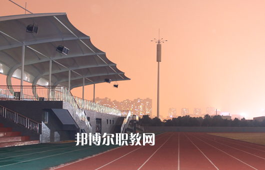 武漢交通學(xué)校2022年報名條件、招生要求、招生對象