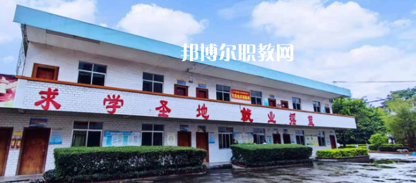 玉林電子工業(yè)學(xué)校2022年報名條件、招生要求、招生對象