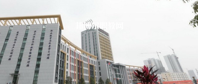 河池職業(yè)教育中心學(xué)校2022年怎么樣、好不好