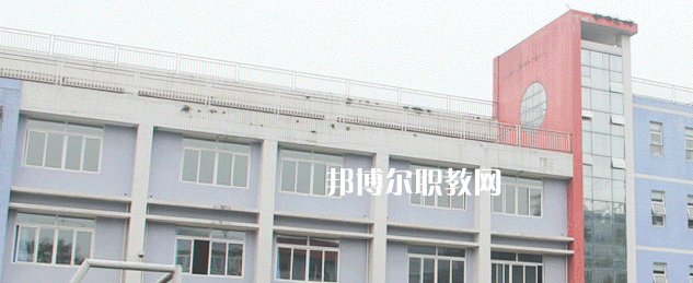 重慶機(jī)電工程高級技工學(xué)校2023年報(bào)名條件、招生要求、招生對象